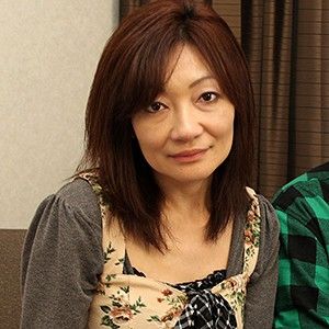P人妻 瑠璃子