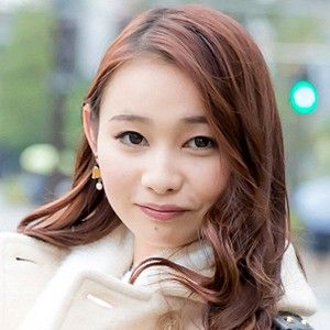 E人妻 由梨乃