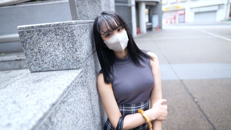 20歳純真巨乳專校生・・・住宿處美乳搖晃連續無套中出！！